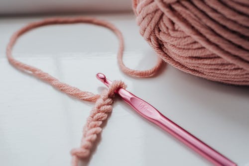 The Story Behind Hidden Pond Yarns: Its Origin, Products, and Artisans
