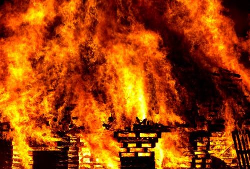 What Are the Dangers of Untreated Water Damage at Home?